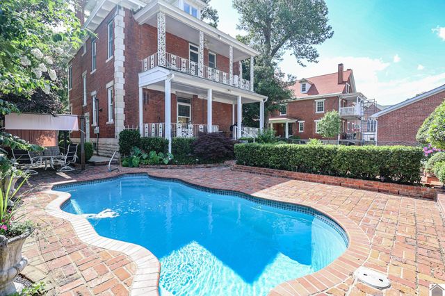 220 Fountain Ave., Paducah, KY 42001
