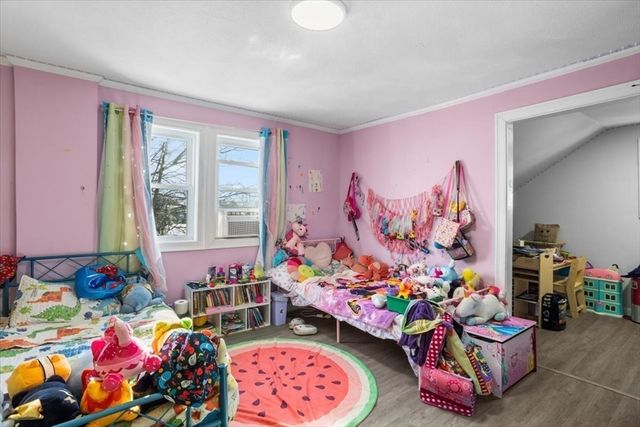 38 Klondike St, Providence, RI 02909