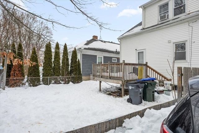 38 Klondike St, Providence, RI 02909