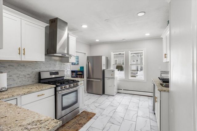 38 Klondike St, Providence, RI 02909