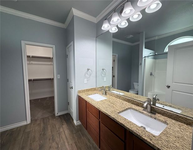 2223 Mangrove Dr, Portland, TX 78374
