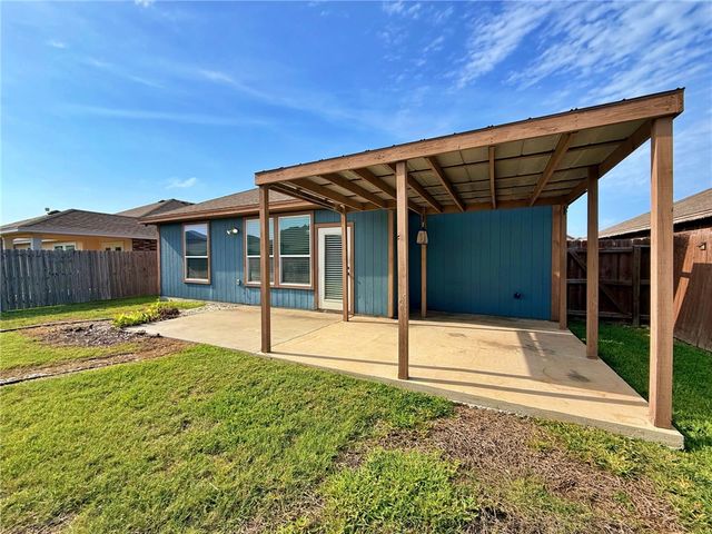 2223 Mangrove Dr, Portland, TX 78374