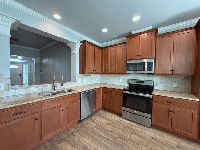 2223 Mangrove Dr, Portland, TX 78374
