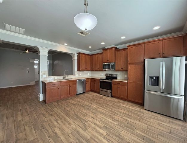 2223 Mangrove Dr, Portland, TX 78374