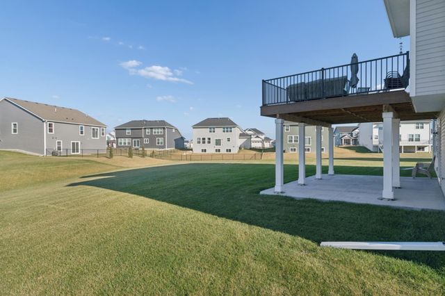 2121 Johanna Circle, Lino Lakes, MN 55038