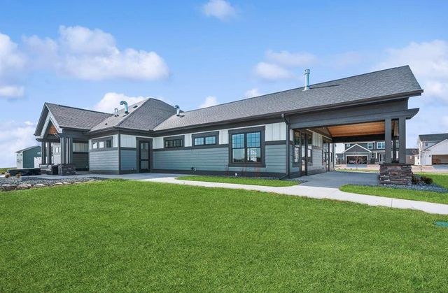 2121 Johanna Circle, Lino Lakes, MN 55038