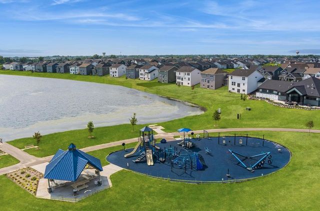 2121 Johanna Circle, Lino Lakes, MN 55038