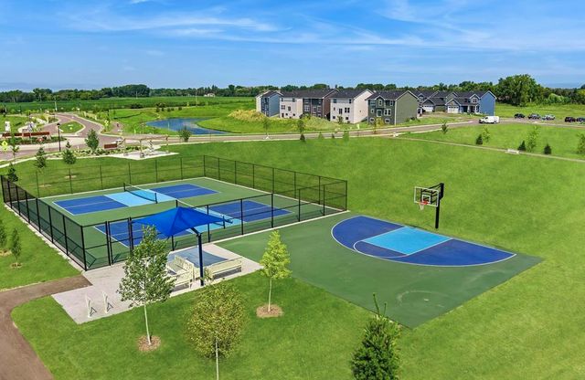 2121 Johanna Circle, Lino Lakes, MN 55038