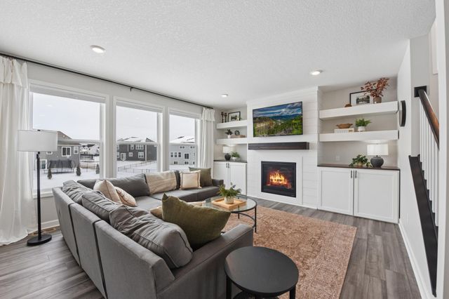 2121 Johanna Circle, Lino Lakes, MN 55038