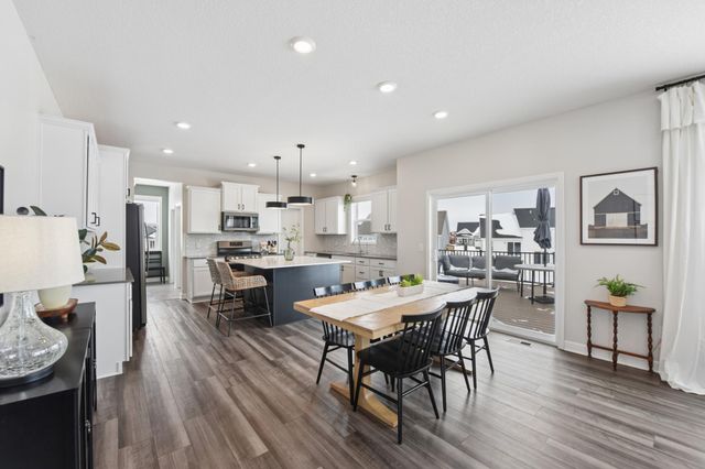 2121 Johanna Circle, Lino Lakes, MN 55038