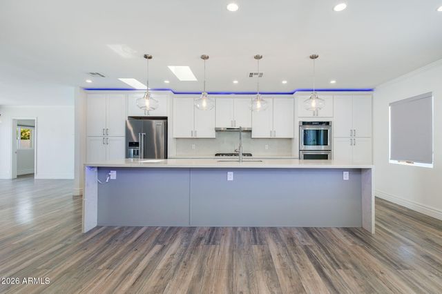 8224 E VIRGINIA Avenue, Scottsdale, AZ 85257