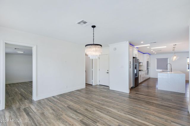 8224 E VIRGINIA Avenue, Scottsdale, AZ 85257