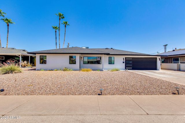 8224 E VIRGINIA Avenue, Scottsdale, AZ 85257