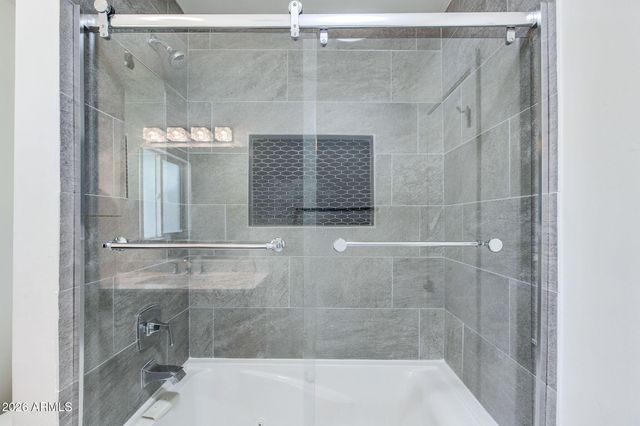 8224 E VIRGINIA Avenue, Scottsdale, AZ 85257