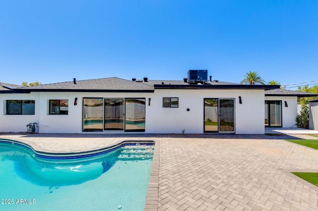 8224 E VIRGINIA Avenue, Scottsdale, AZ 85257