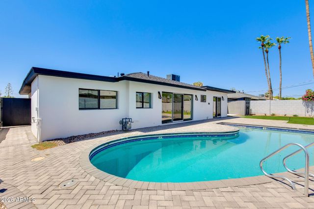 8224 E VIRGINIA Avenue, Scottsdale, AZ 85257