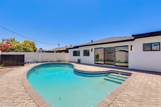8224 E VIRGINIA Avenue, Scottsdale, AZ 85257