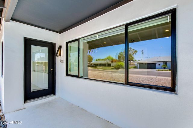 8224 E VIRGINIA Avenue, Scottsdale, AZ 85257