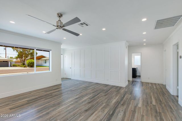 8224 E VIRGINIA Avenue, Scottsdale, AZ 85257