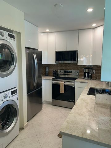 159 NW 70th Street 402, Boca Raton, FL 33487