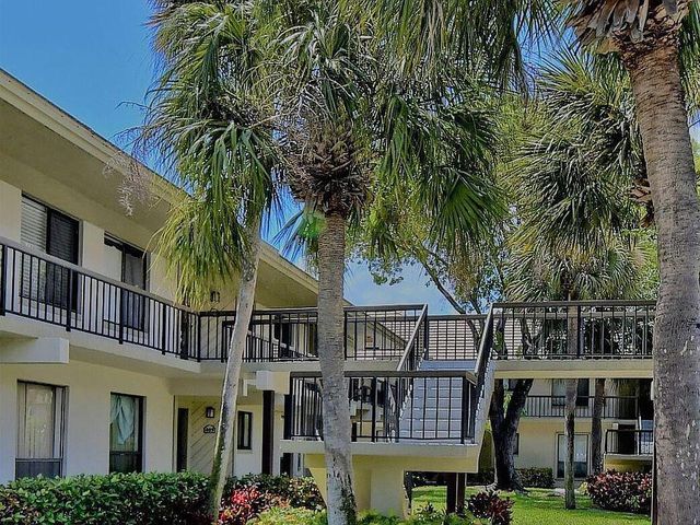 159 NW 70th Street 402, Boca Raton, FL 33487