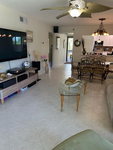 159 NW 70th Street 402, Boca Raton, FL 33487