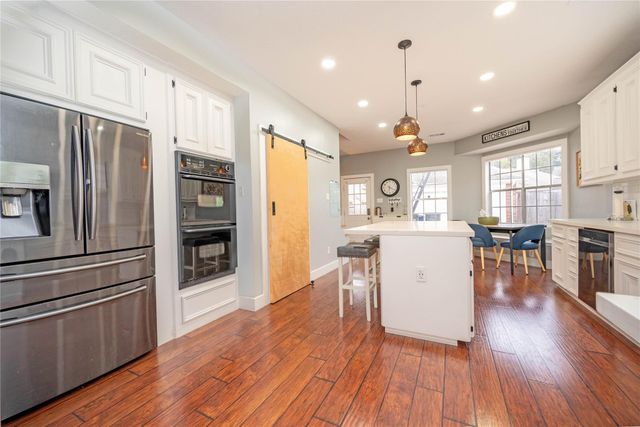 1904 Summer Reef Drive, League City, TX 77573