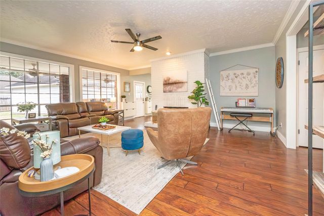 1904 Summer Reef Drive, League City, TX 77573