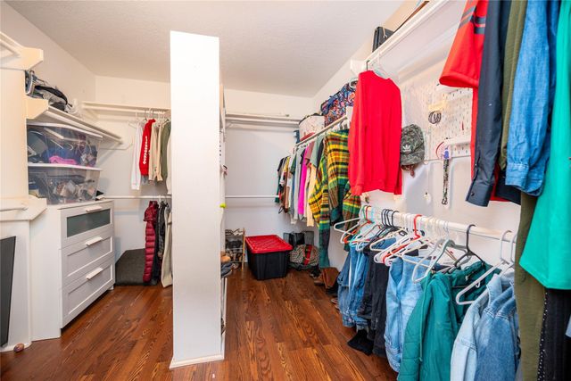 1904 Summer Reef Drive, League City, TX 77573