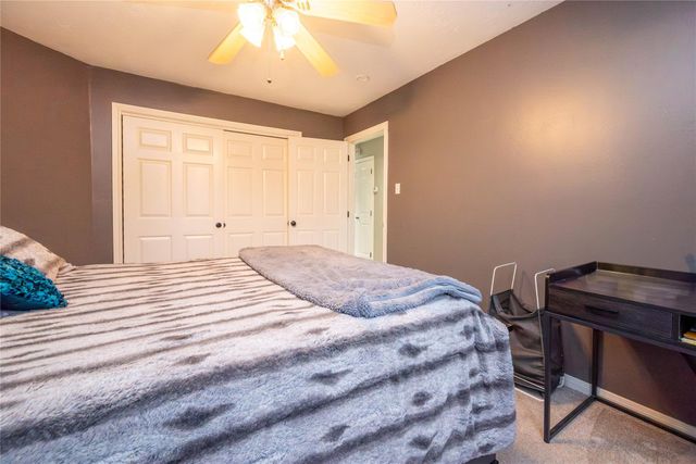 1904 Summer Reef Drive, League City, TX 77573