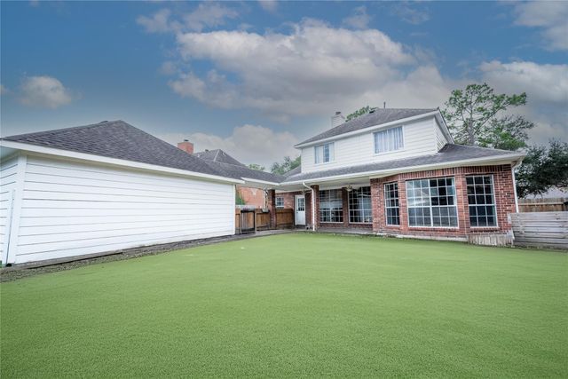 1904 Summer Reef Drive, League City, TX 77573