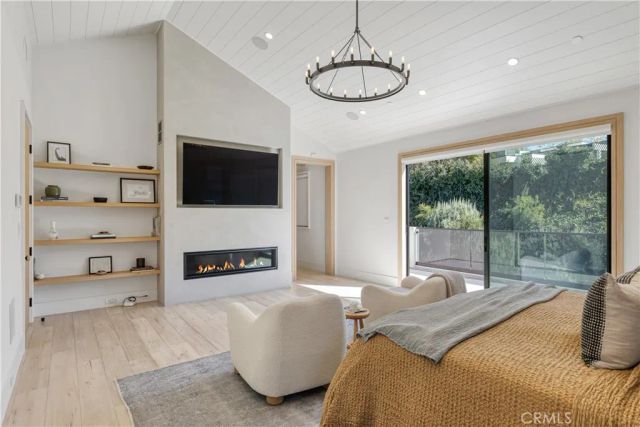 4050 Contera Road, Encino, CA 91436