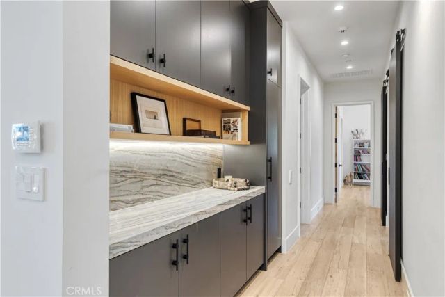 4050 Contera Road, Encino, CA 91436