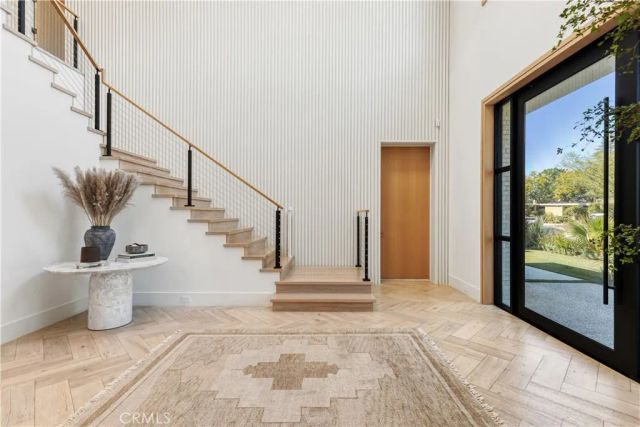 4050 Contera Road, Encino, CA 91436