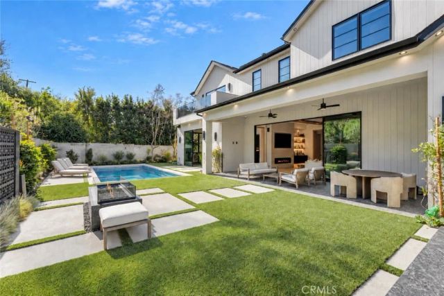 4050 Contera Road, Encino, CA 91436