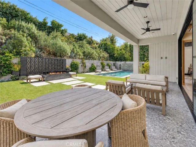 4050 Contera Road, Encino, CA 91436