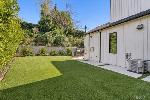 4050 Contera Road, Encino, CA 91436