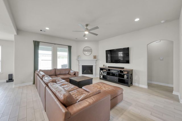 241 Bright Bluff Circle, Waller, TX 77484