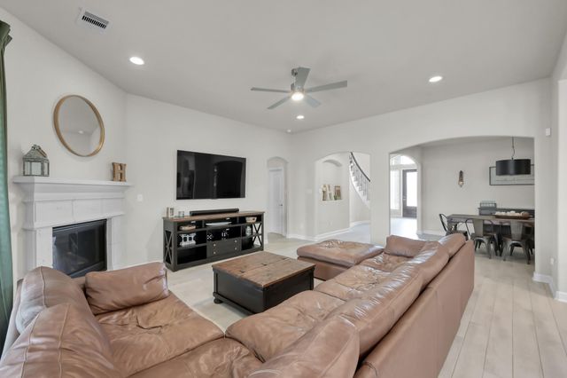 241 Bright Bluff Circle, Waller, TX 77484