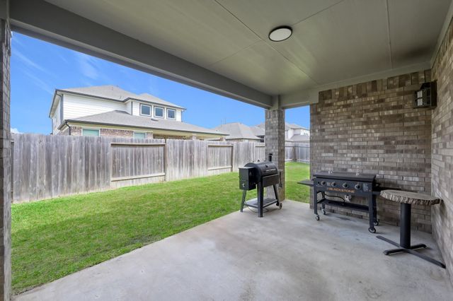 241 Bright Bluff Circle, Waller, TX 77484