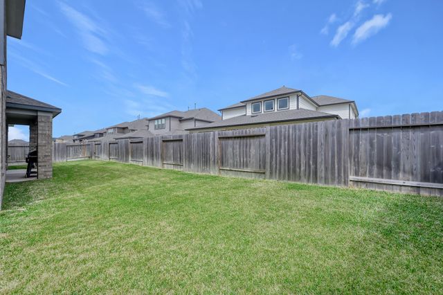 241 Bright Bluff Circle, Waller, TX 77484