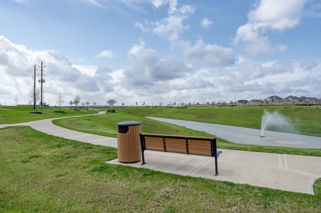 241 Bright Bluff Circle, Waller, TX 77484