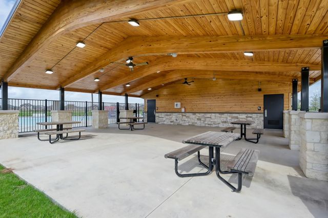 241 Bright Bluff Circle, Waller, TX 77484