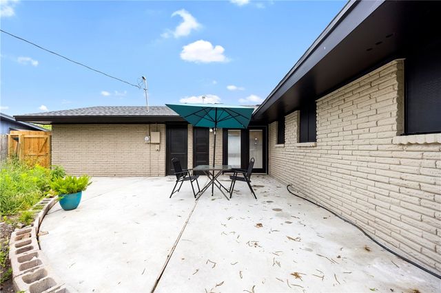 3805 Brushwood Lane, Corpus Christi, TX 78415
