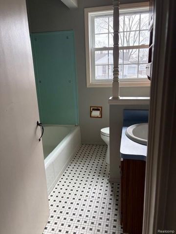 1217 Millard Avenue, Royal Oak, MI 48073