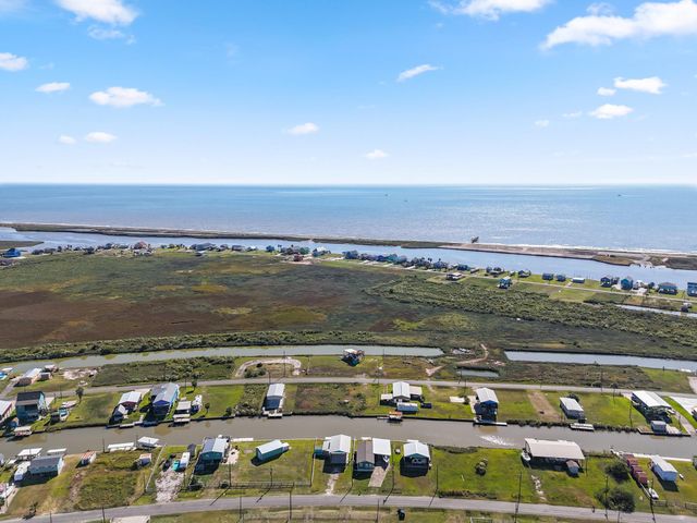 1226 County Road 202, Sargent, TX 77414