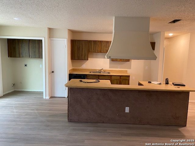 6811 Brookfield, San Antonio, TX 78238