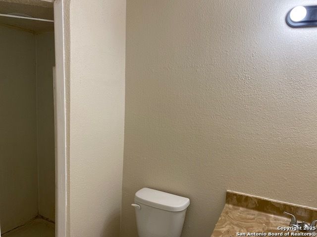 6811 Brookfield, San Antonio, TX 78238