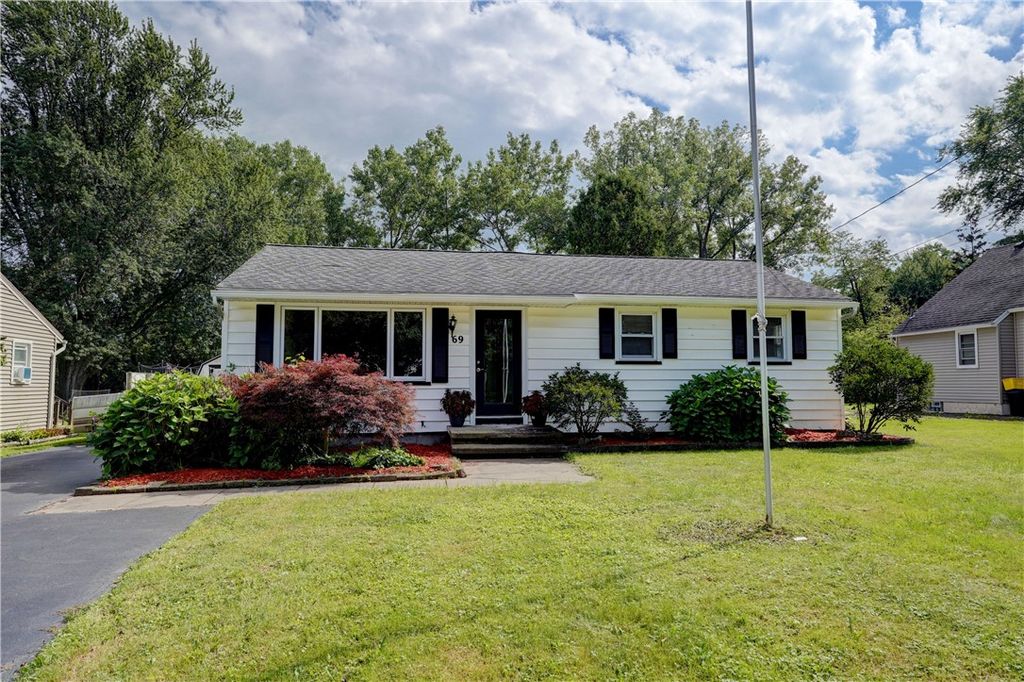 69 Elmore Drive, Greece, NY 14606