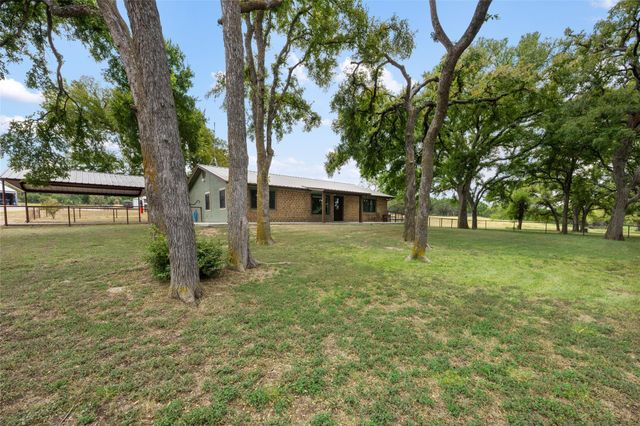 121 Dog Run, Burnet, TX 78611